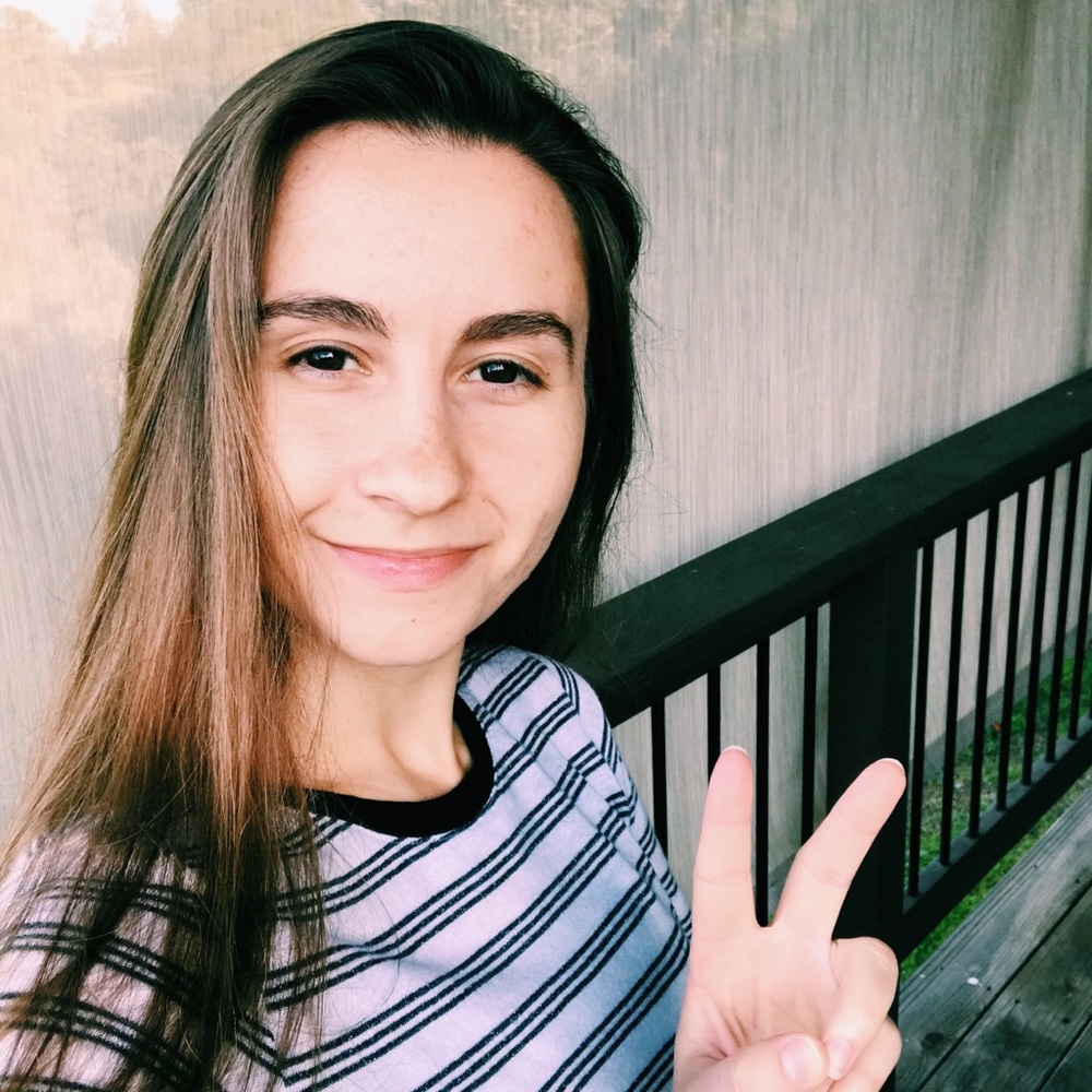 Meet your Posher, Alyssa